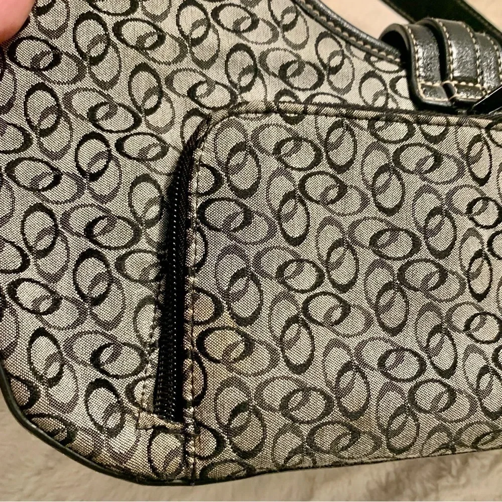 Shoulder Bag Like New Grey Canvas Black Vegan Leather Trim Circular Silver - Picture 12 of 16